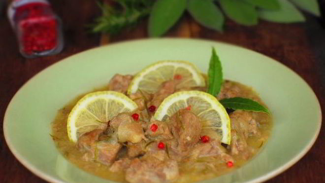 Рецепт Томленая телятина с розовым перцем