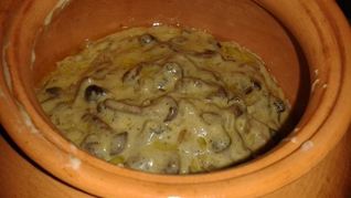 Рецепт Цыпленок в горшочке с грибами