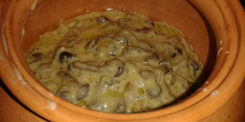 Как приготовить цыпленок в горшочке с грибами