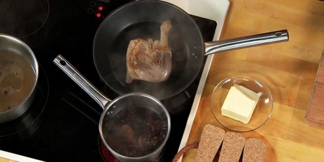 Рецепт утиная ножка с фиолетовой коврижкой