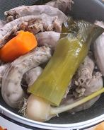 Вареные куриные шеи