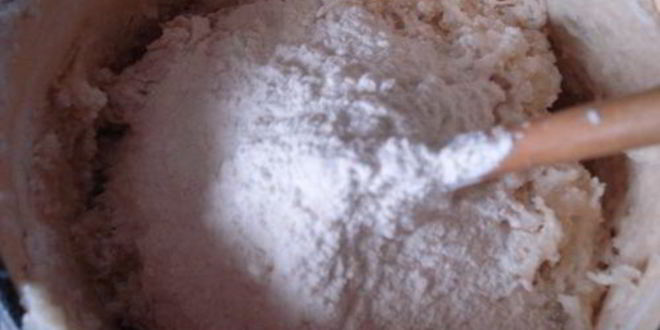 Рецепт запеченая рулька с картофельными клецками и тушеной капустой