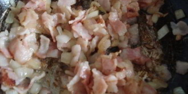 Рецепт запеченая рулька с картофельными клецками и тушеной капустой