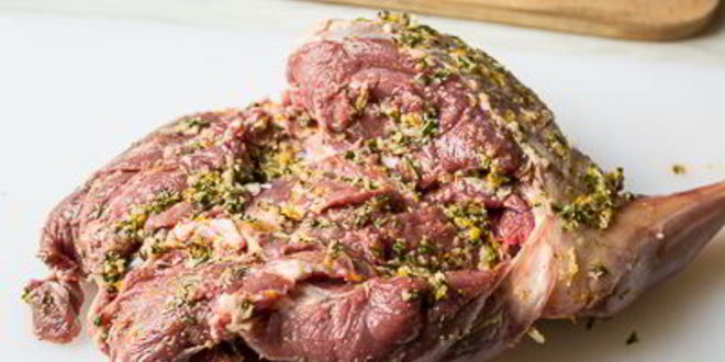 Рецепт запеченная баранья нога с розмарином