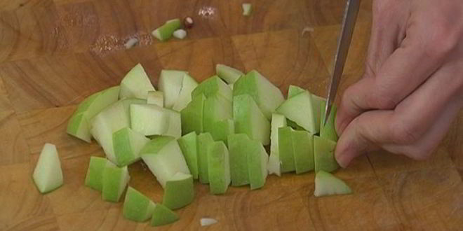 Рецепт запеченная утка, фаршированная диким рисом и яблоками