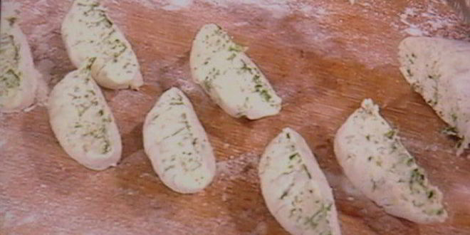 Рецепт ньокки из рикотты со свежей зеленью