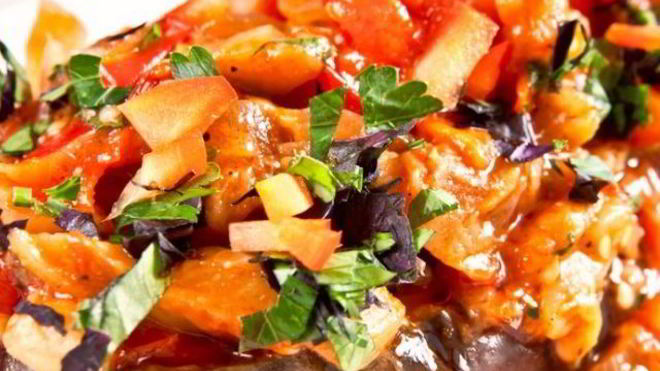 Рецепт Баклажаны с болгарским перцем и помидорами