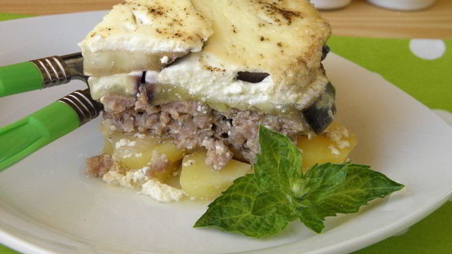 Рецепт Баклажаны с фаршем и картошкой