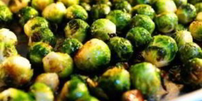 Рецепт брюссельская капуста с бальзамическим уксусом и клюквой