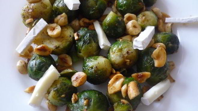 Рецепт Брюссельская капуста с орехами