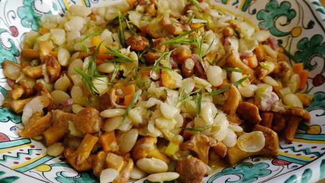 Рецепт Фасоль с грибами и шалфеем