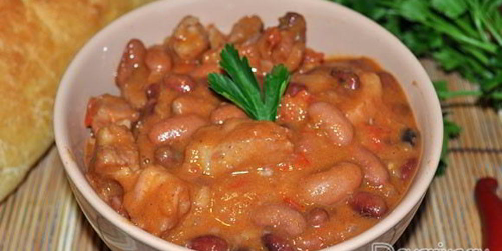 Как приготовить фасоль с мясом в томате