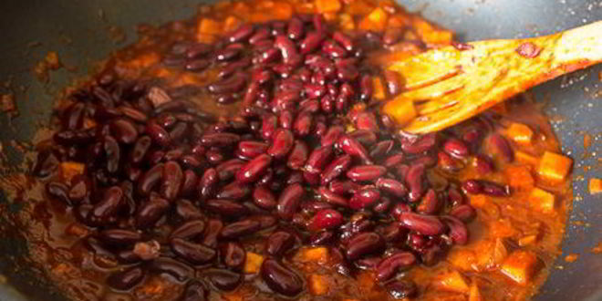 Рецепт фасоль с яблоками и копченой паприкой