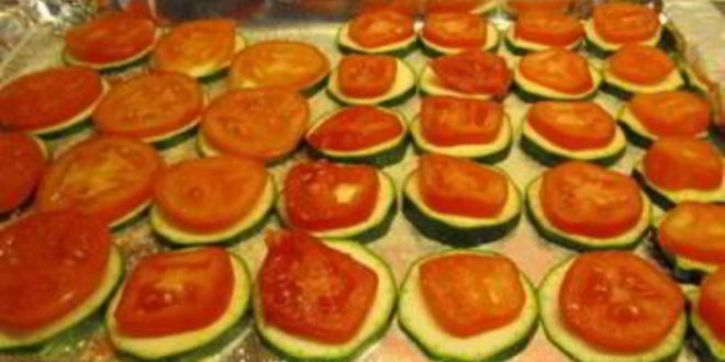 Рецепт кабачки, запеченные с чесноком и помидорами
