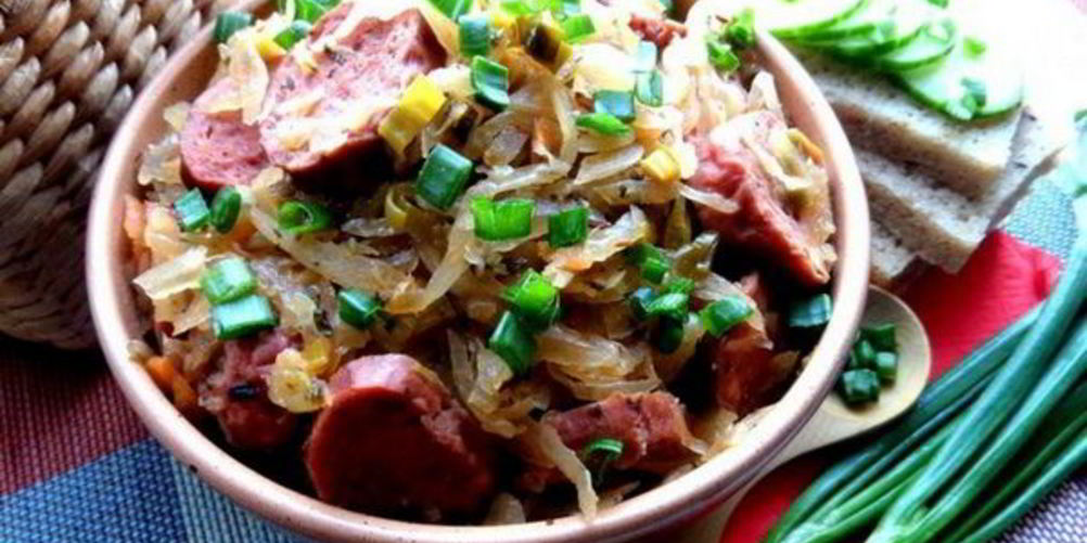 Рецепт тушеная капуста с колбасками