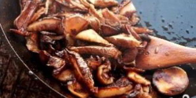 Рецепт капуста с грибами в горшочке