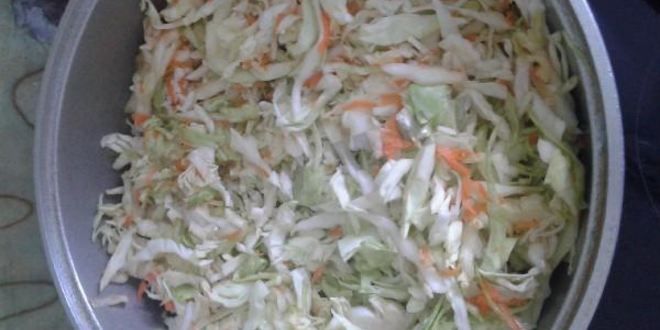 Рецепт капуста тушенная с картошкой и куриными окорочками в казане