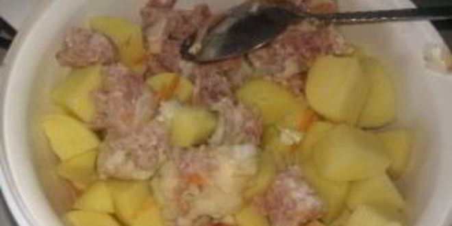 Рецепт картофель с тушенкой