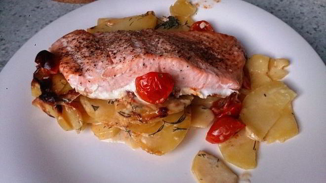 Рецепт Картофельный гратен с семгой