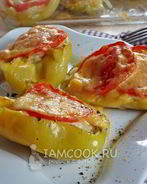 Перец с картофелем и курицей, запеченный в духовке