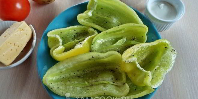 Рецепт перец с картофелем и курицей, запеченный в духовке