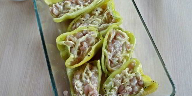 Рецепт перец с картофелем и курицей, запеченный в духовке