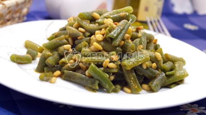 Рецепт Стручковая фасоль с кедровыми орешками