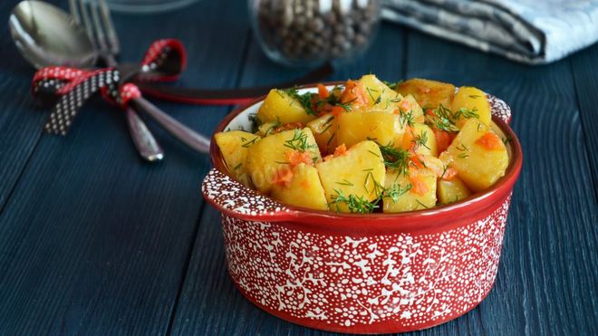 Рецепт Тушеная картошка в духовке