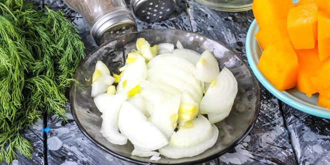 Рецепт тушеная тыква с луком и зеленью