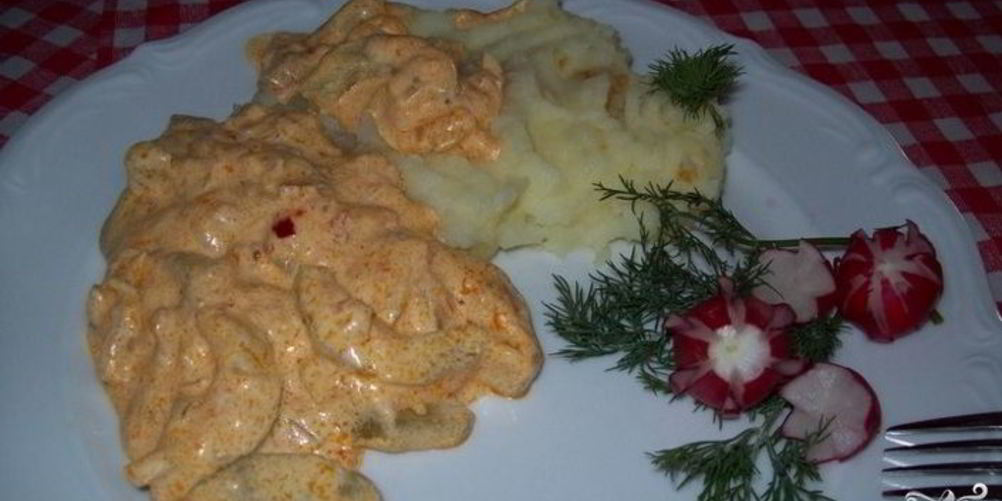 Как приготовить тушеные огурцы