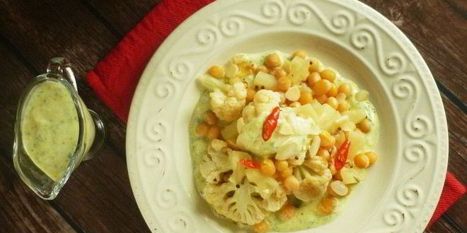 Рецепт запеченная цветная капуста с ананасами и индийской заправкой