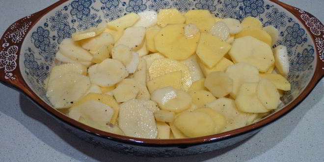 Рецепт запеченный картофель с фаршем