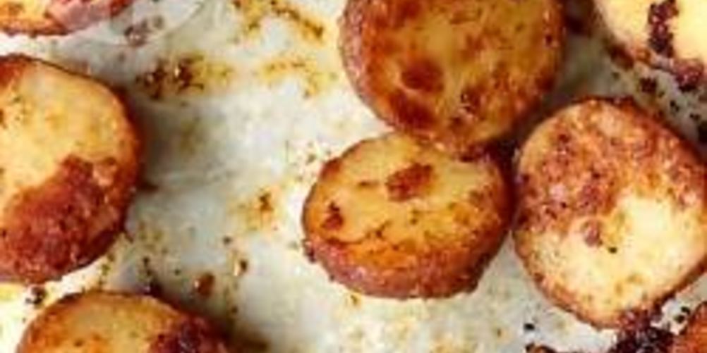 Как приготовить запеченный в духовке картофель c сырной корочкой