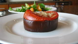 Рецепт Запеченные баклажаны с помидорами