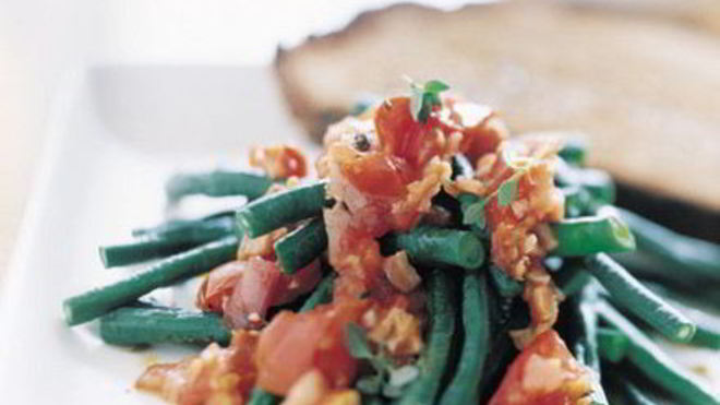 Рецепт Зеленая фасоль с помидорами и беконом