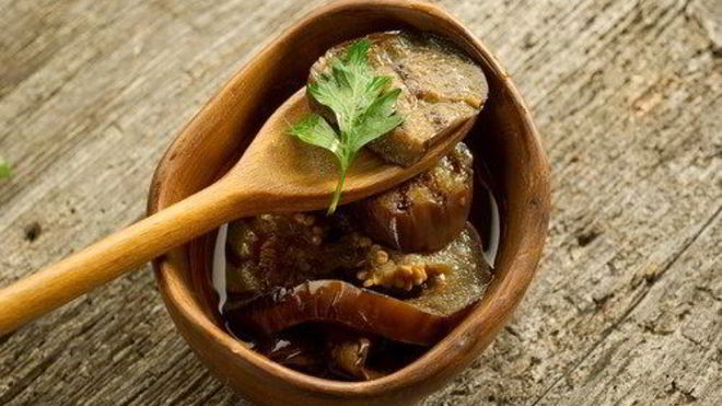 Рецепт Жареные баклажаны с чесноком и мятой