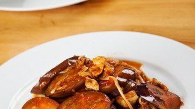 Рецепт Жареные баклажаны в соевом соусе и мирине с чесноком