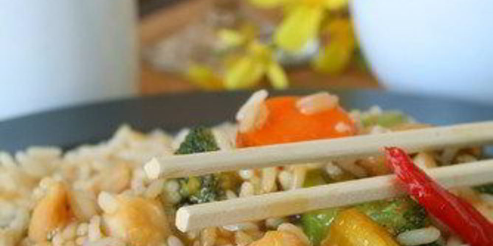 Как приготовить жареные овощи с лимонной травой и базиликом в кокосовом молоке