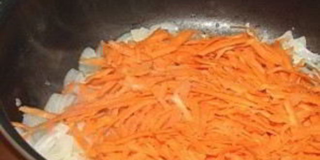 Рецепт куриная печень с луком и морковью