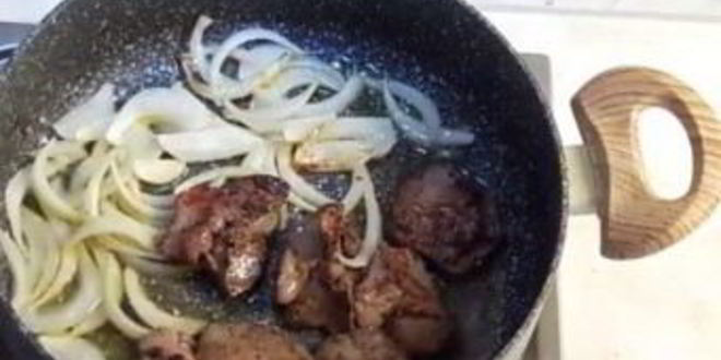 Рецепт куриная печень с маринованной черешней