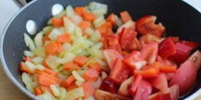 Рецепт куриная печень с овощами