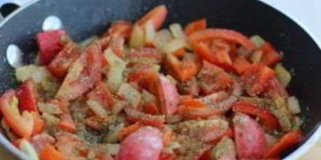 Рецепт куриная печень с овощами