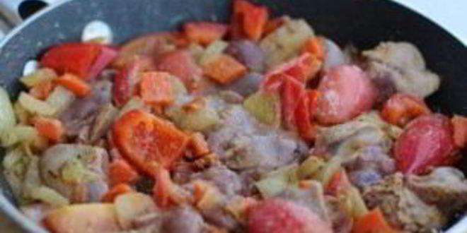 Рецепт куриная печень с овощами