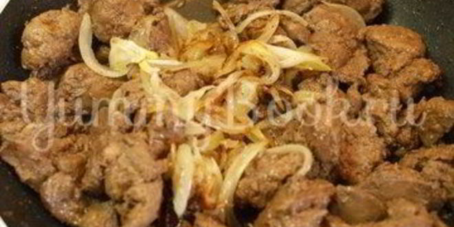 Рецепт куриная печень с сыром в горшочке