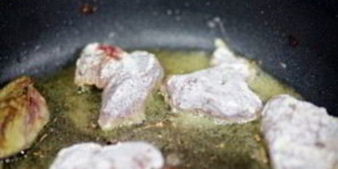 Рецепт куриная печень, жареная с луком