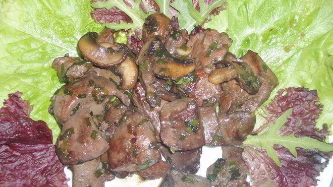 Рецепт Печень кролика под грибным соусом