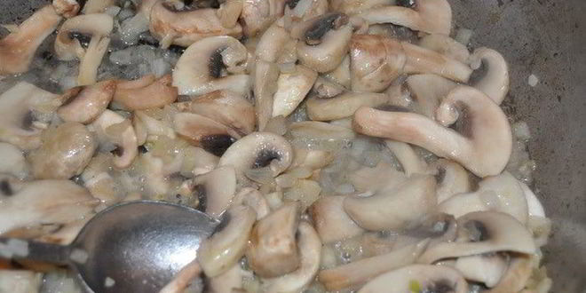 Рецепт печень с грибами