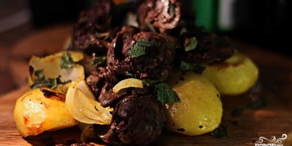 Как приготовить печень с картошкой в духовке