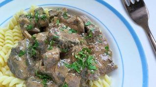 Рецепт Свиная печень по строгановски