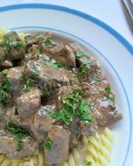 Свиная печень по строгановски